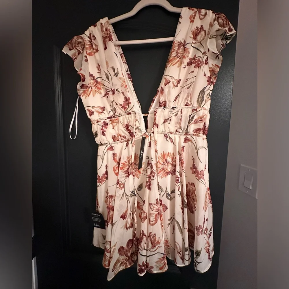 NWT Lulus floral romper - Picture 5 of 7